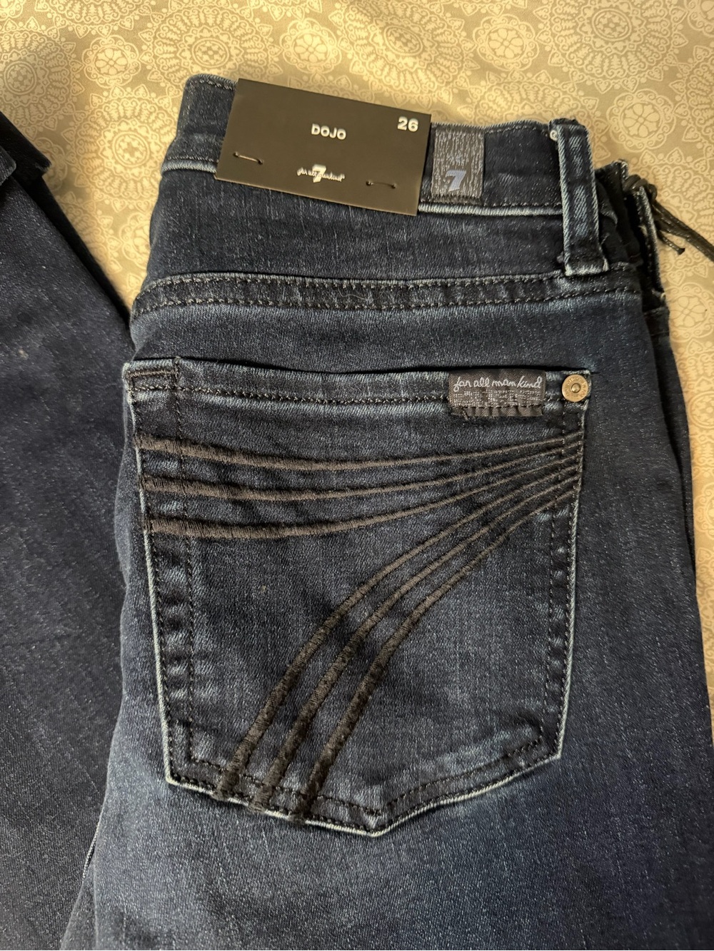 Seven7 Dojo Women's Dark Blue Jeans - size 26